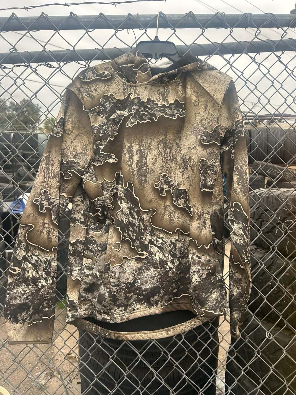 Realtree Mens Excape Arrowood Performance Hunting Hoodie